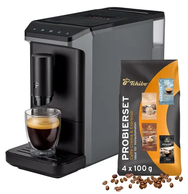 Produktbild von Tchibo Kaffeevollautomat Esperto mini für Caffè Crema und Espresso, nur 16cm breit, klein und kompakt, geeignet für jede Küche, Camping, Studentenapartment, Grau - INKLUSIVE Kaffeeprobierset GRATIS