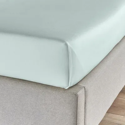 Produktbild von Traumschlaf Feinbiber Haustuch Bettlaken 150x250 cm silber