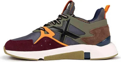 Productafbeelding van Munich sneakers, model 4172078, kleur bordeauxrood, maat 40