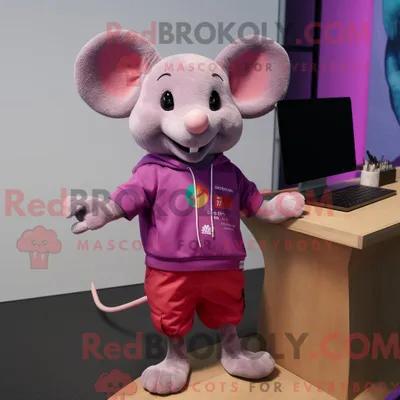 Produktbild von Magenta REDBROKOLY Maus Maskottchen Kostüm Charakter bekleidet mit einem Bermuda-Shorts und Smartwatches