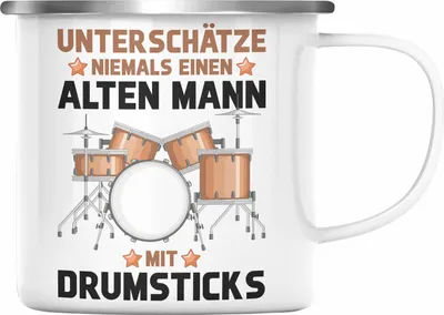 Produktbild von Trendation - Schlagzeug-Spieler Emaille Tasse Geschenk Männer Kinder Geschenkidee Geburtstag Weihnachten Unterschätze Niemals Einen Alten Mann (Silber)