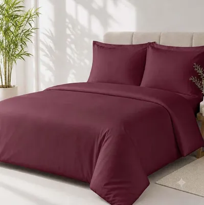 Produktbild von Renforcé Bettwäsche Set 100% Baumwolle, 135x200 + 80x80 cm, Reißverschluss, Bordeaux