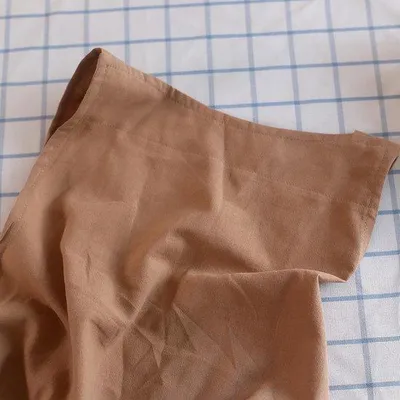 Produktbild von Unyqoos® Verstellbare Baumwollschürze mit 2 großen Fronttaschen – Unisex Koch- & Gartenschürze, maschinenwaschbar, vielseitig einsetzbar