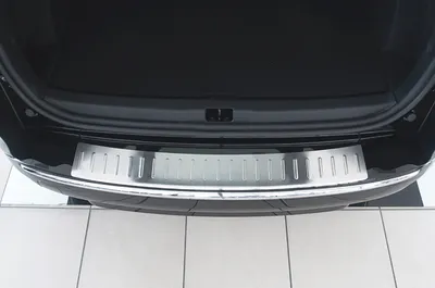 Produktbild von Ladekantenschutz passend für VW Passat B6 3C Variant Kombi Bj. 2005-2010, Farbe:Silber
