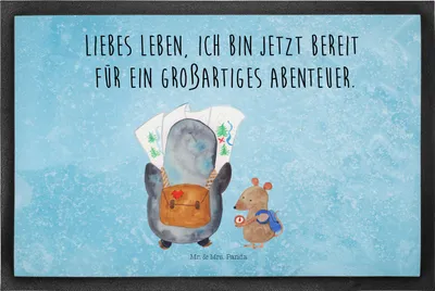 Produktbild von Mr. & Mrs. Panda Schmutzmatte Pinguin & Maus Wanderer 60 x 90 cm - Eisblau - Geschenk, bodenmatte, Ausflug, fußmatte, Wandern, Pinguine, Fussmatte, Schmutzfangmatte