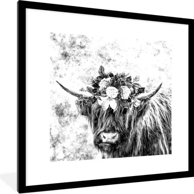 Produktbild von MuchoWow® Gerahmtes Poster Schottischer Highlander - Blumen - Schwarz - Weiß 40x40 cm - Poster mit Schwarzem Bilderrahmen Wandposter Rahmen Foto Bilder - Poster - Plakat im Rahmen