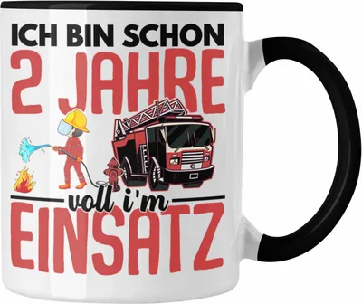 Produktbild von Trendation - 2. Geburtstag Geschenk Jungs Feuerwehr Tasse Geschenke Zubehör Lustig Kinder Geburtstag Spruch Ich Bin 2 (Schwarz)