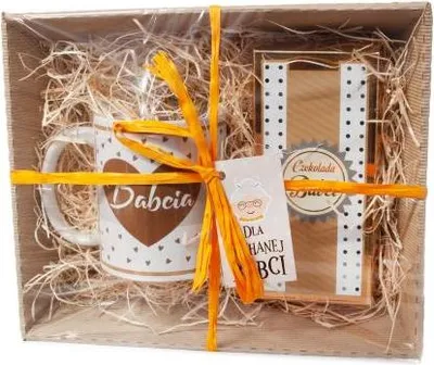 Zdjęcie produktu dla zestaw prezentowy DLA BABCI - Kubek i czekolada w kropeczki