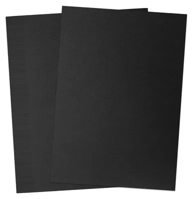 Imagen del producto de Cartulina negra, 350 g/m², 40 hojas, formato A4, ideal para proyectos creativos