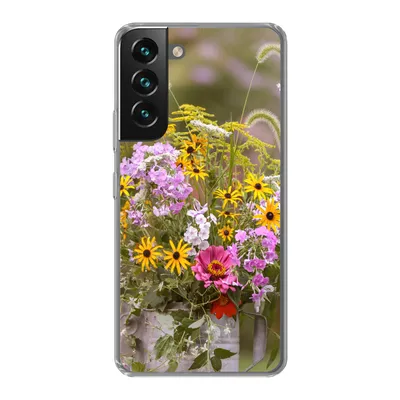 Produktbild von MuchoWow® Handyhülle Schutzhülle Hülle für Samsung Galaxy S22 Blumen - Gießkanne - Farbe Silikon Softcase Handy Hülle - Mobiltelefonhülle