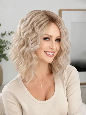 Imagen del producto de Pelo sintético rubio claro, corte bob con ondas, largo hasta los hombros, con flequillo, ideal para uso diario. Pieza de pelo