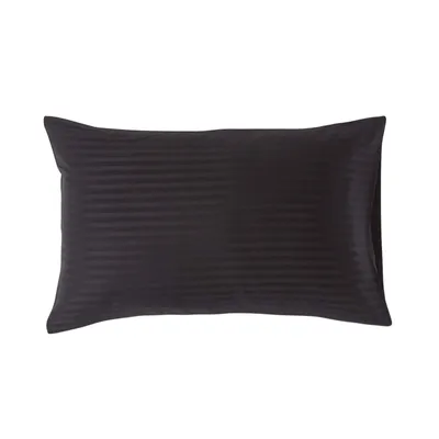 Produktbild von HOMESCAPES Kopfkissenbezug Fadendichte 330 Schwarz, 48 x 74 cm