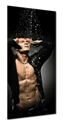 Produktbild von Wallario selbstklebende Duschrückwand 80 x 180 cm mit Motiv Sexy Mann unter der Dusche - Wandverkleidung mit Hochglanzlaminat in Glasoptik