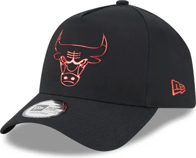 Produktbild von New Era Strapback Cap Chicago Bulls Foil Logo black