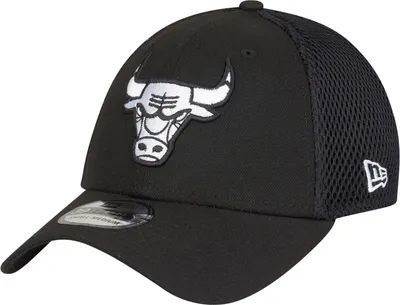Zdjęcie produktu dla Czapka New Era 39Thirty Stretch Mesh Cap - Chicago Bulls - L/XL