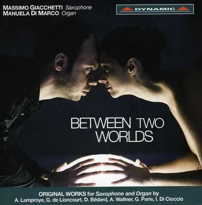 Produktbild von Between Two Worlds