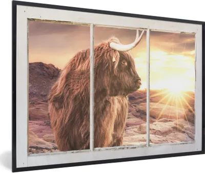 Produktbild von MuchoWow® Gerahmtes Poster Schottischer Highlander - Aussicht - Sonnenuntergang 90x60 cm - Poster mit Schwarzem Bilderrahmen Wandposter Rahmen Foto Bilder - Fotorahmen - Foto-Plakat
