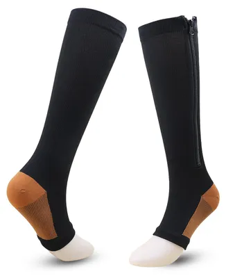 Productafbeelding van Compressiekousen met rits – maat L/XL – 15–20 cm – open teen – kniekousen – reiskousen voor vliegreizen – kopervezel, zwart