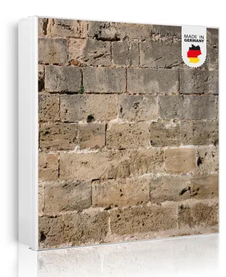 Produktbild von banjado Schlüsselkasten aus Metall, 30x30cm groß mit 32 Haken, als Magnettafel nutzbar, Korpus weiß, Anschlag links, Steinwand Antik [SKGW2 10043]