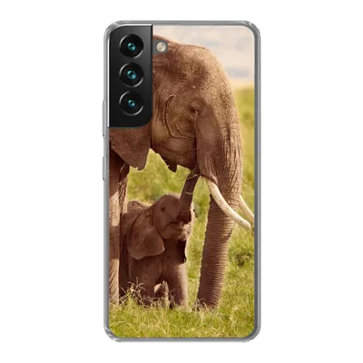 Produktbild von MuchoWow® Handyhülle Schutzhülle Hülle für Samsung Galaxy S22 Plus Elefant - Gras - Jung - Rüssel Silikon Softcase Handy Hülle - Schutzabdeckung