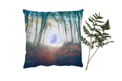 Produktbild von MuchoWow® Zierkissen Sofakissen Wohnzimmer Dekokissen 50x50 cm Wald - Nebel - Sonne - Herbst - Komfort - Sofakissen