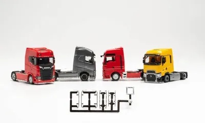 Produktbild von Herpa 054232 - 1/87 Zubehör Lowbar und Sidebar für Zugmaschinen - Neu