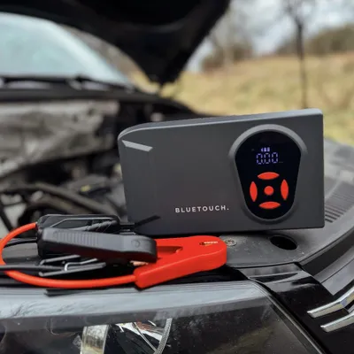 Obrázok produktu pre štartovací zdroj BLUETOUCH s kompresorom 20 000 mAh a výstupným prúdom 3000 A