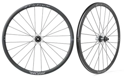 Produktbild von Miche Syntium Aero 28´´ 700c Cl Disc Tubeless Rennrad Laufradsatz Silber 12 x 100/12 x 142 mm / Shimano/Sram HG Silber 12 x 100/12 x 142 mm
