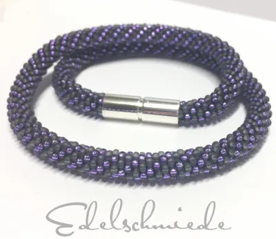 Produktbild von Edelschmiede925 Häkelkette grau / Lila mit 925 Silber Verschluß 45 cm