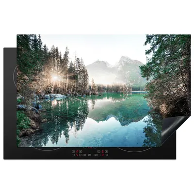 Produktbild von KitchenYeah© Herdabdeckplatte Natur - Bäume - Berge - See , 81x52cm, Küche Deko, Glaskeramikkochfeld Herdabdeckung, Abdeckplatte fùr Kochfeld
