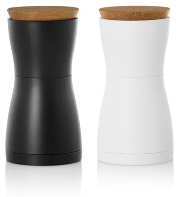 Immagine prodotto di Set da tavola AdHoc "Pfeffer- und Salzmühle Twin", nero e bianco, macinino in Vetroceramica CeraCut®, plastica/legno di quercia, diametro: 6,2 cm, altezza: 13,3 cm