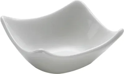 Obrázek produktu pro Maxwell and Williams White Basic Coupe tvarovaný talířek 7 cm
