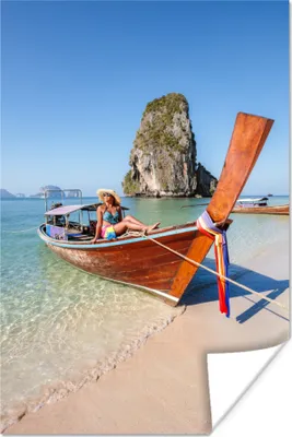 Produktbild von MuchoWow® Poster Strand - Frau - Boot 60x90 cm - Wanddekoration