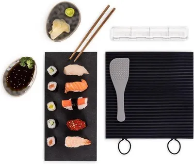 Productafbeelding van Famanu Sushi Set, 7-delig - inclusief siliconen sushi mat en eetstokjes
