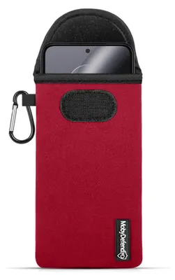 Productafbeelding van MobyDefend Hoesje - Geschikt voor Motorola Edge 30 Neo - Neopreen Pouch Met Karabijnhaak - Insteek - Riemlus - Rood