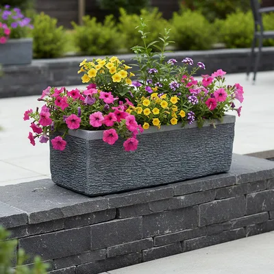 Produktbild von Blumenkübel aus Kunststein in Schieferoptik  wetterfest & UV-beständig Pflanzkübel für Garten, Terrasse & Balkon BK-FP-03