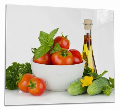 Produktbild von Wallario Herdabdeckplatte aus Glas, Größe 60 x 52 cm 1-teilig, Motiv Frische Salatzutaten mit Kräuter-Öl - Tomaten, Gurke, Petersilie