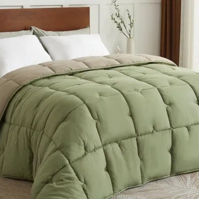 Produktbild von CASABEL Sehr Warme Winterdecke 2 Personen, 200x200cm, Salbeigrün und Khaki