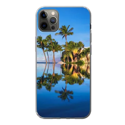 Produktbild von MuchoWow® Handyhülle Schutzhülle Hülle für iPhone 12 Pro Max Am Wailea Beach in Hawaii spiegeln sich die Palmen im Wasser Silikon Softcase Handy Hülle - Hartschale