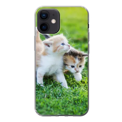 Produktbild von MuchoWow® Handyhülle Schutzhülle Hülle für iPhone 12 Kätzchen - Katze - Korb - Mädchen - Kinder - Jungen - Kinder Silikon Softcase Handy Hülle - Schutzhülle