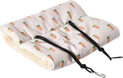 Obrázek produktu pro Duvo+ Závěsný trojúhelník Carrot z bílého plyše