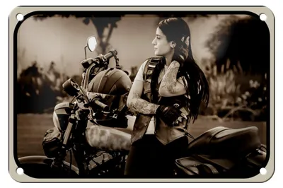 Produktbild von Blechschild Motorrad 18x12cm Bike Girl Frau biker Pinup