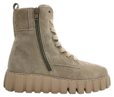 Imagen del producto de Botas de cordones beige de la marca Gabor, ideales para uso casual
