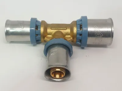 Produktbild von Mehrschichtverbundrohr Fitting T-Stück reduziert 32x3 - 26x3 - 26x3