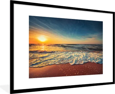 Produktbild von MuchoWow® MuchoWow® Gerahmtes Poster Strand - Meer - Sonnenuntergang - Gold 90x60 cm - Poster mit zchwarzem Bilderrahmen - Wanddekoration - Fotos