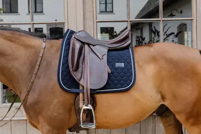 Produktbild von Kentucky Horsewear Schabracke Dressur Rubber Logo