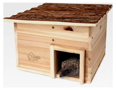 Produktbild von Winterfestes Igelhaus aus Holz mit Boden und wetterfestem Rindendach für den Garten
