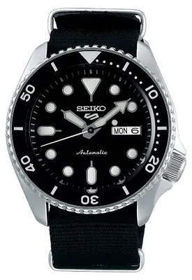 Produktbild von Seiko 5 Sports SKX SRPD55K3 Automatik Herrenuhr mit schwarzem Nylonarmband