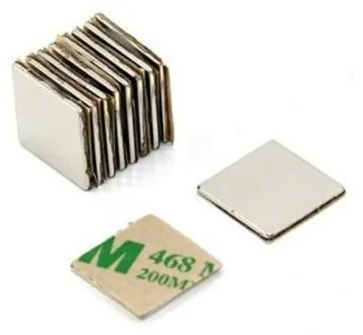 Obrázok produktu pre Sada 40 samolepiacich neodymových magnetov N52, rozmer 15 x 15 x 1 mm