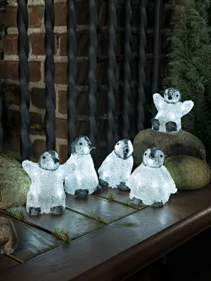 Produktbild von Konstsmide LED Acryl Babypinguine, Leichte Dekorationsfigur, Schwarz, Weiß, Acryl, IP44, 40 Glühbirne(n), LED